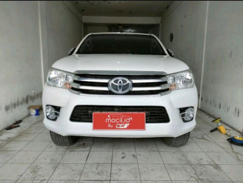 Toyota Hi-Lux DOUBLE CABIN 2.4 G (4X4) DSL M/T Manual 2018