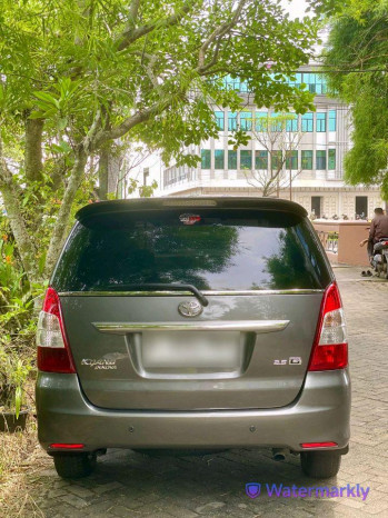 Toyota Innova 2.5L G Diesel Manual 2012