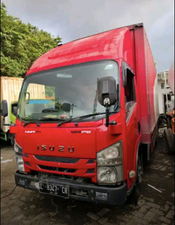 Isuzu ELF NMR Manual 2022