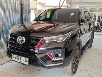 Toyota Fortuner 2.8L GR Sport 4x2 Automatic 2022