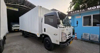 Isuzu ELF NMR Manual 2024