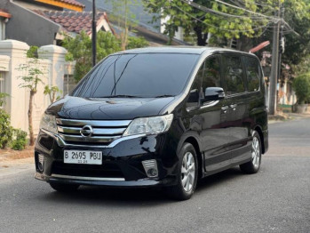 Nissan Serena 2.0L HWS Automatic 2013