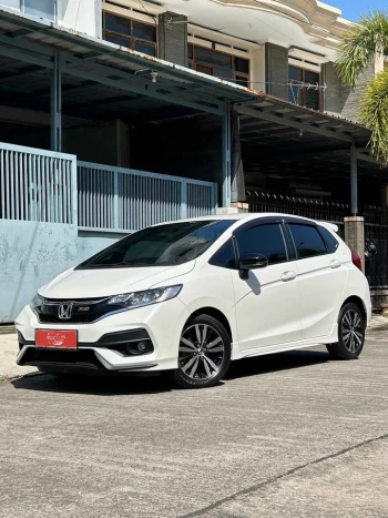 HONDA JAZZ 1.5 RS AT 2019