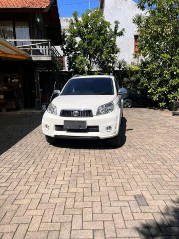 Toyota Rush 1.5L S Manual 2013