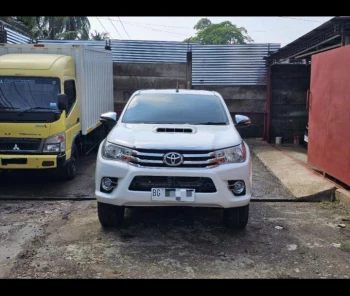 Toyota Hi-Lux DOUBLE CABIN 2.4 G (4X4) M/T DIESEL Manual 2017