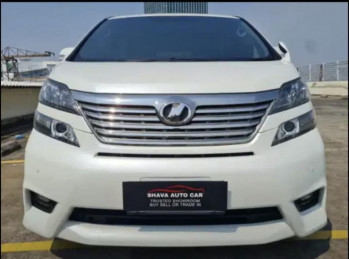 Toyota Vellfire 2.5L G Automatic 2011