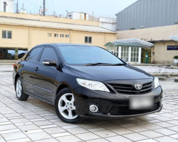 Toyota Corolla Altis 1.8L G Automatic 2013