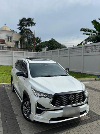 Toyota Innova 2.0L Q HV Modellista Zenix Automatic 2023