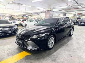 Toyota Camry 2.5L V Automatic 2020