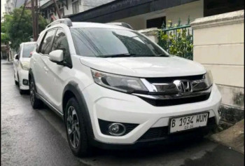 Honda BR-V 1.5L S Manual 2016