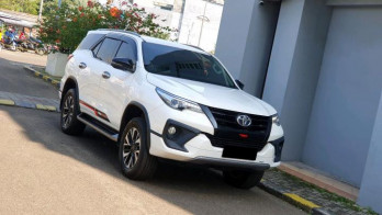 Toyota Fortuner 2.4L VRZ TRD Diesel Automatic 2018