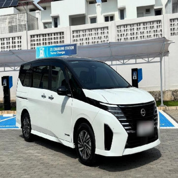 Nissan Serena 2.0L HWS Automatic 2024