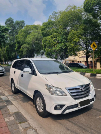 Mobil Toyota Innova 2.0L G Bensin Automatic 2014 - Mocil.id