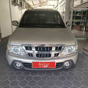 ISUZU PANTHER 2.5 GRAND TOURING MT 2014