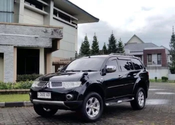 Mitsubishi Pajero Sport 2.4L Dakar 4x4 Automatic 2012