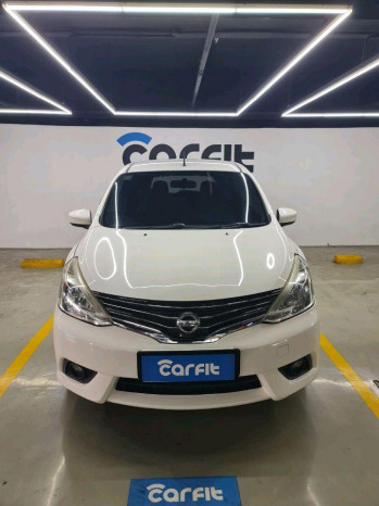 Nissan Grand Livina XV Automatic 2013