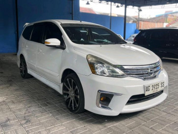 Nissan Grand Livina XV HWS Automatic 2014