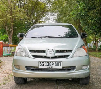 Toyota Innova 2.0L G Bensin Manual 2005