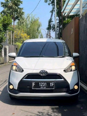 Toyota Sienta 1.5L G Manual 2017