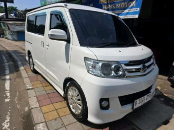 Daihatsu Luxio 1.5L X Automatic 2012