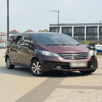 Honda Freed 1.5L E Automatic 2011