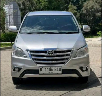 Toyota Innova 2.0L V Bensin Automatic 2014