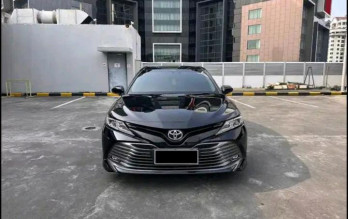 Toyota Camry 2.5L V Automatic 2020