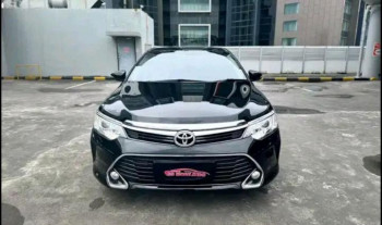 Toyota Camry 2.5L V Automatic 2018