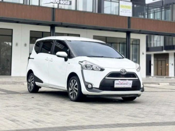 Toyota Sienta 1.5L V Automatic 2017
