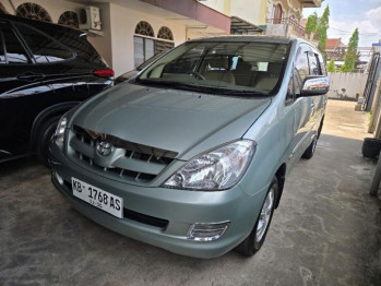 Toyota Innova 2.0L V Bensin Manual 2005