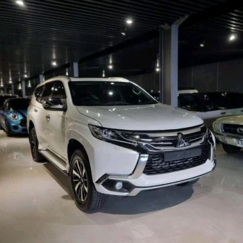 Mitsubishi Pajero Sport 2.4L Dakar 4x2 Automatic 2017