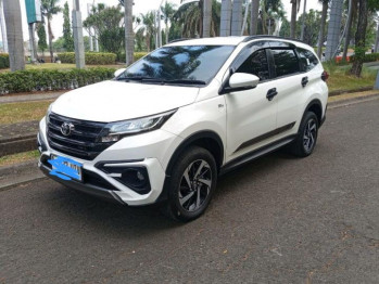 Toyota Rush 1.5L GR Sport Automatic 2023