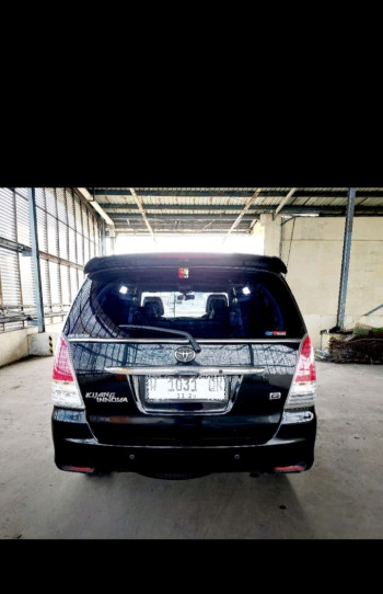 Toyota Innova 2.0L V Bensin Automatic 2011