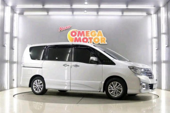 Nissan Serena 2.0L HWS Automatic 2017
