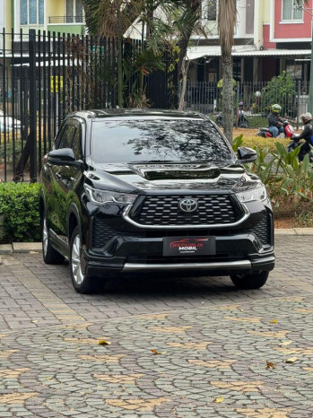 Toyota Innova 2.0L V HV Modellista Zenix Automatic 2024