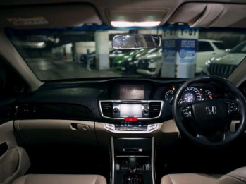 Honda Accord 2.4L i-VTEC Automatic 2013