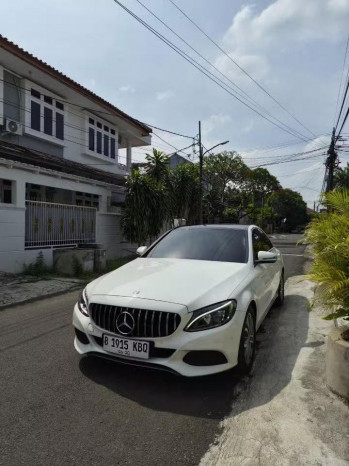 Mercedes-Benz C-Class C200 Avantgarde Automatic 2015