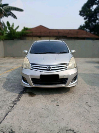 Nissan Grand Livina XV Automatic 2012