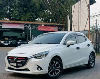 Mazda Mazda2 1.5L S Automatic 2015