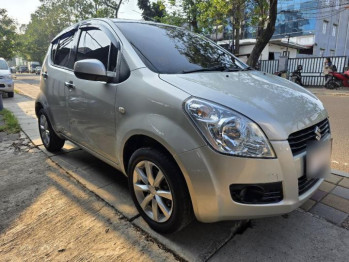 Suzuki Splash GL Manual 2010