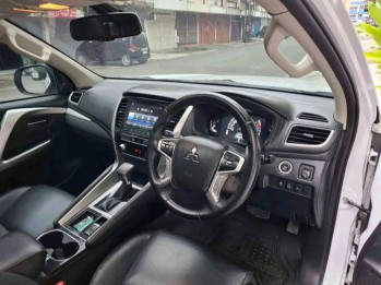 Mitsubishi Pajero Sport 2.4L Dakar 4x2 Automatic 2023