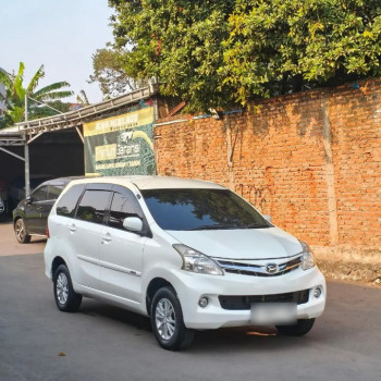 Daihatsu Xenia 1.3L R DLX Automatic 2015