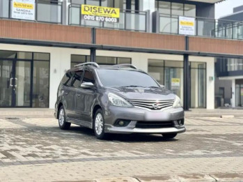 Nissan Grand Livina XV HWS Automatic 2014