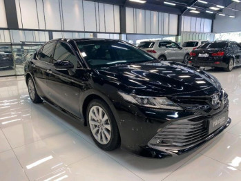 Toyota Camry 2.5L V Automatic 2020
