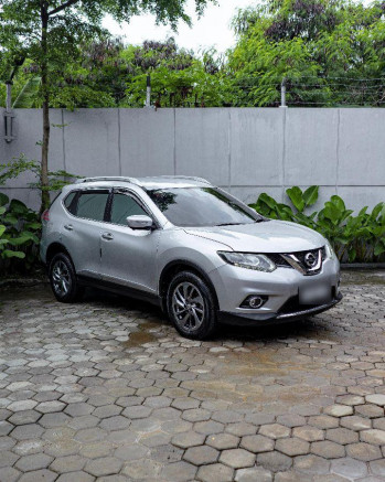 Nissan X-Trail 2.5L Automatic 2015