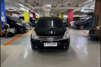 Nissan Grand Livina SV Automatic 2013