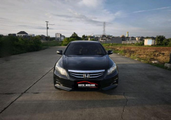 Honda Accord 2.4L i-VTEC Automatic 2011