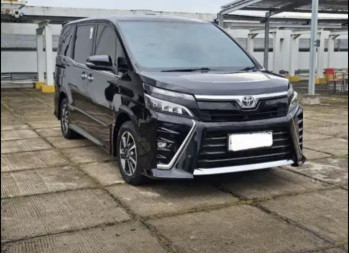 Toyota Voxy 2.0L Automatic 2019