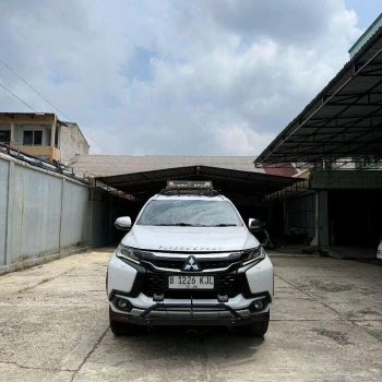 Mitsubishi Pajero Sport 2.4L Dakar 4x2 Automatic 2018