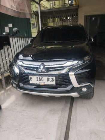 Mitsubishi Pajero Sport 2.4L Dakar 4x2 Automatic 2022